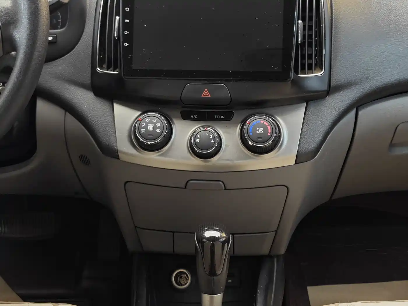 Hyundai Elantra 2011 1.6L Automatic Comfort фото 18