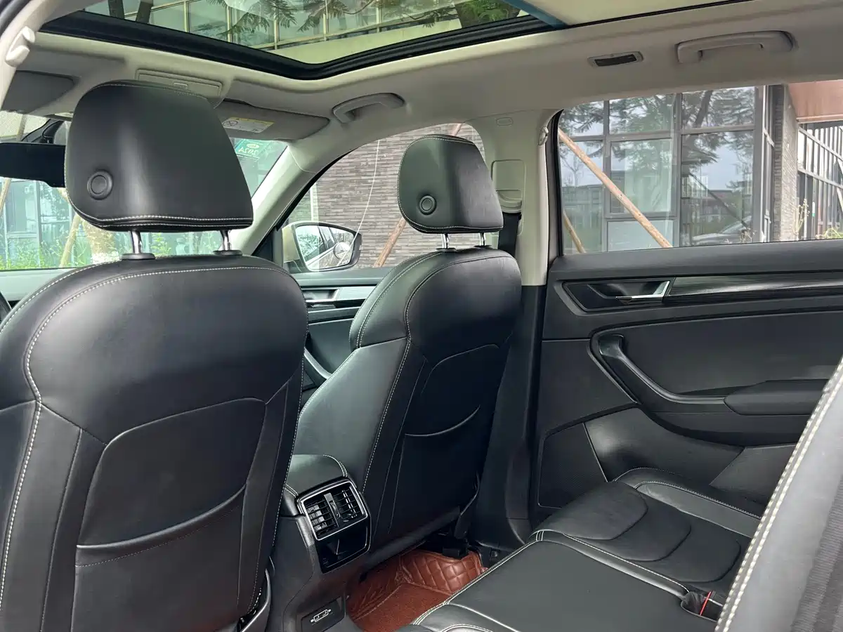 Škoda Kodiaq 2018 Facelift TSI330 7-seat 2WD Premium Luxury Edition фото 9