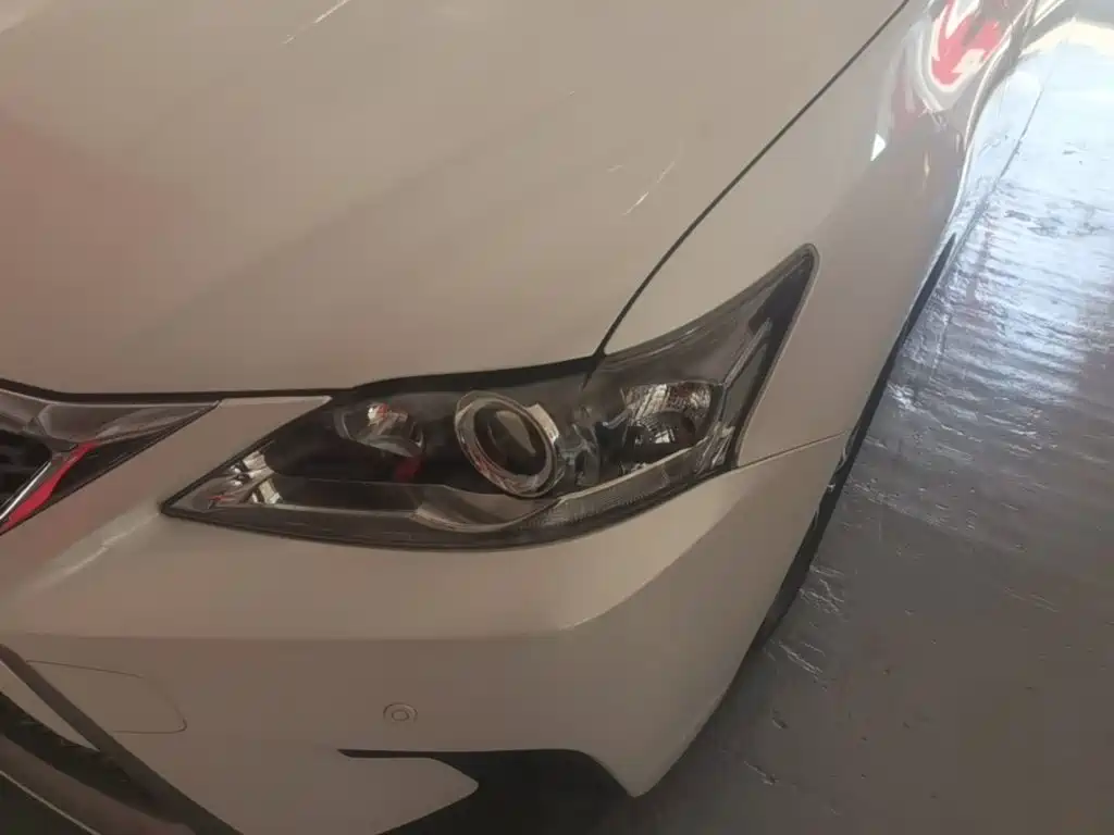 Lexus CT 2020 2017 CT200h Comfort Edition (Single Color) China VI