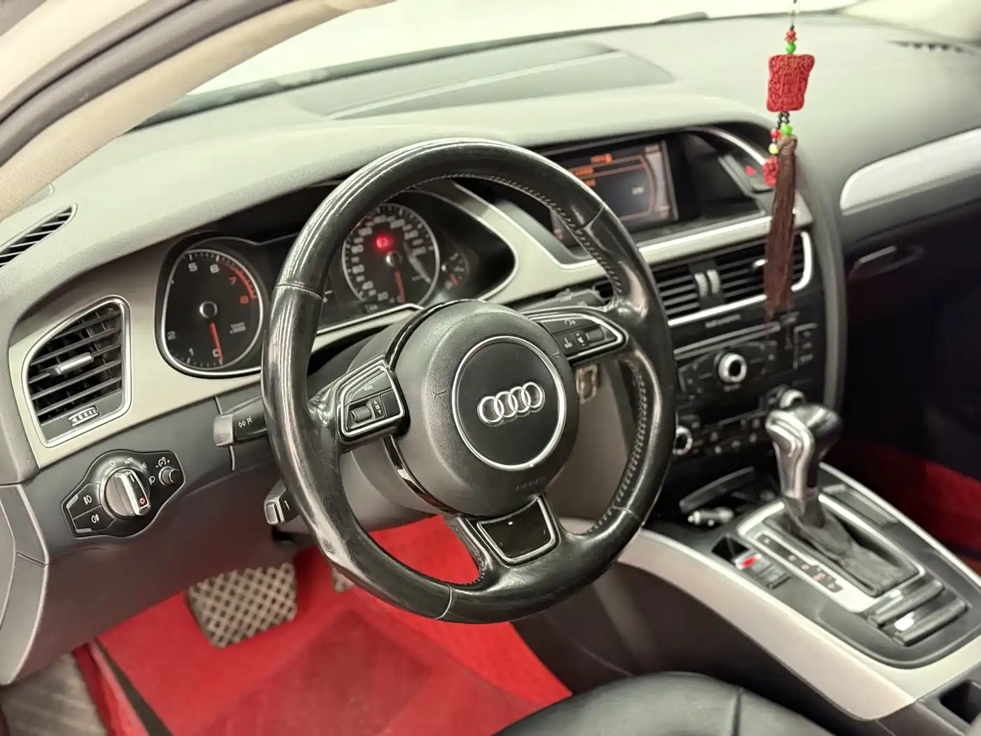 Audi A4L 2015 35 TFSI Auto Standard фото 4