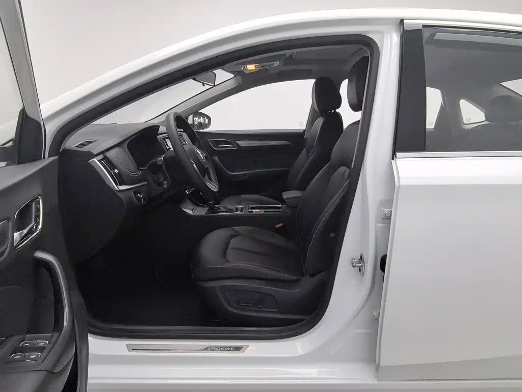 Roewe i6 2019 2019 PLUS 1.6L CVT 4G Connected Flagship Great Edition