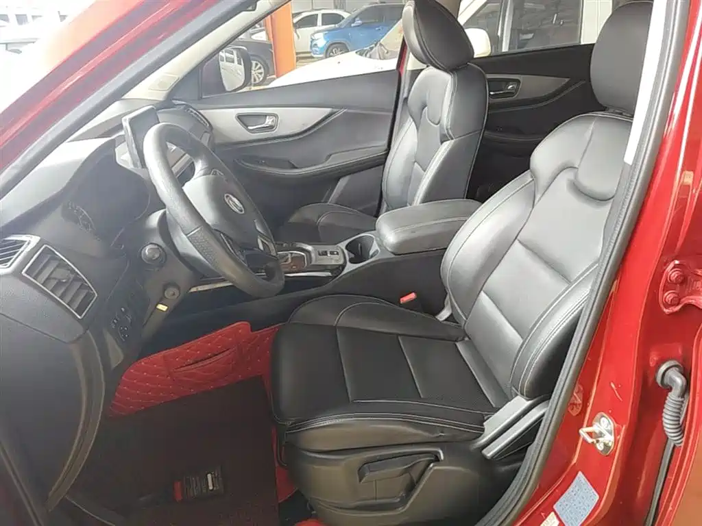 Dongfeng Fengguang Fengguang S560 2019 2018 1.8L CVT Elite 7-seater