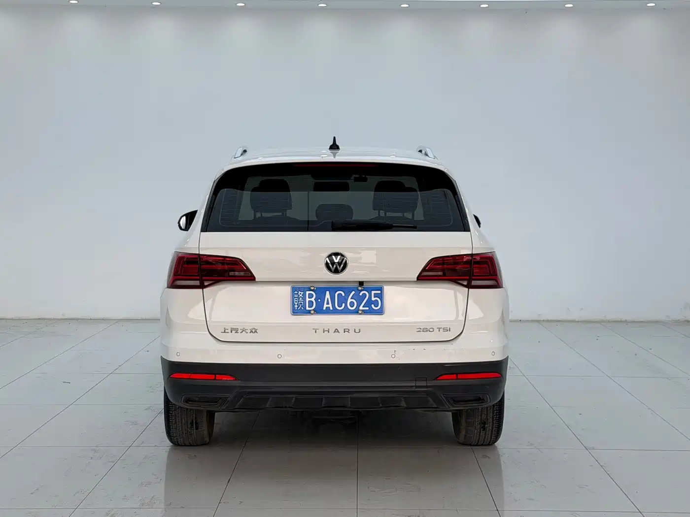 Фото 9 - Volkswagen Tharu