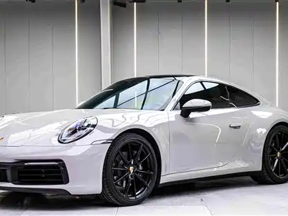 Porsche 911 Carrera 3.0T