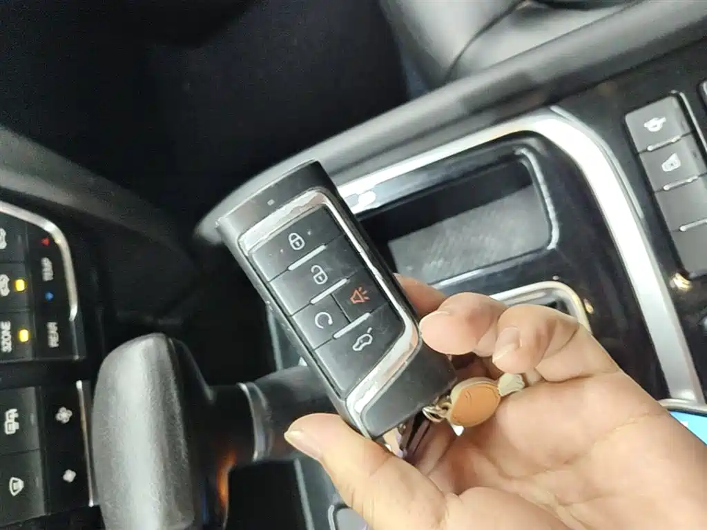 GAC Trumpchi Trumpchi GS8 2017 320T 2WD Luxury Smart Connect (7-seater) фото 9