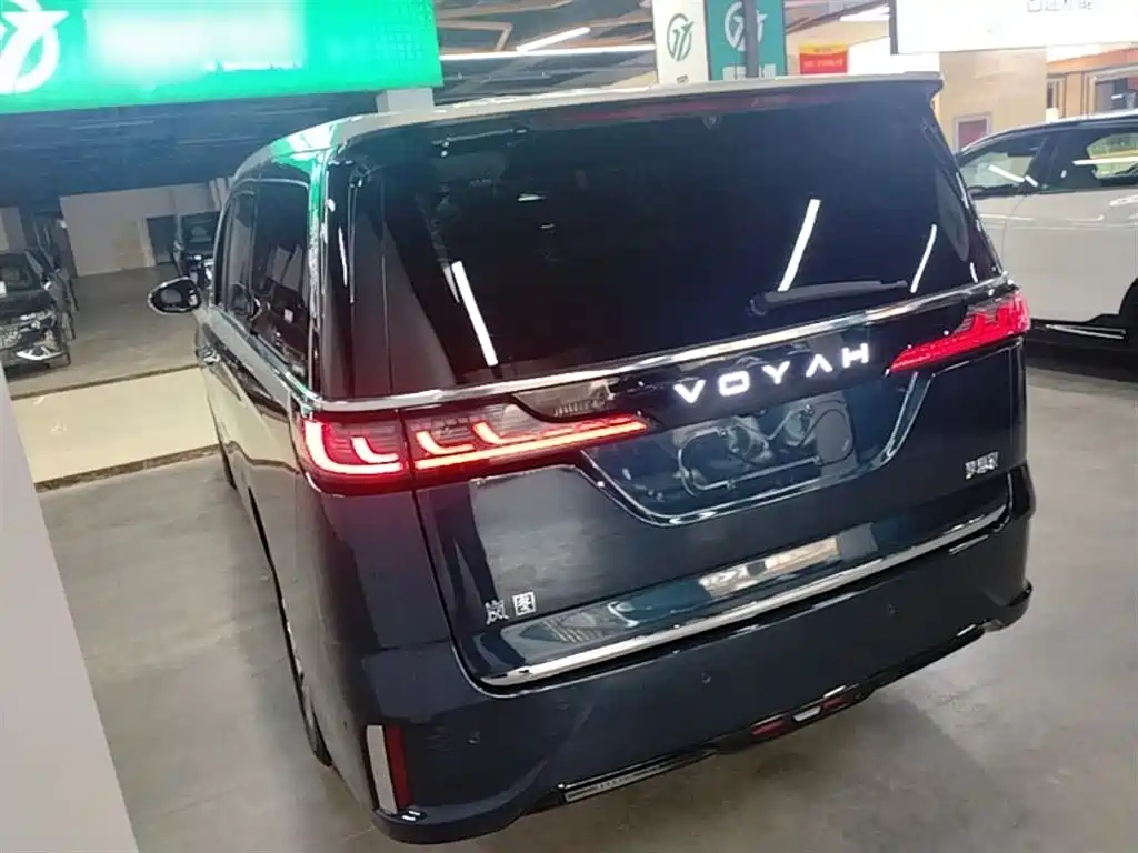 Voyah Auto Voyah Dreamer 2025 EV AWD Flagship Kunpeng Edition фото 5