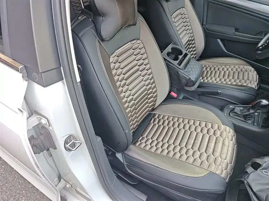 Volkswagen Bora 2018 1.5L Automatic Fashion фото 25
