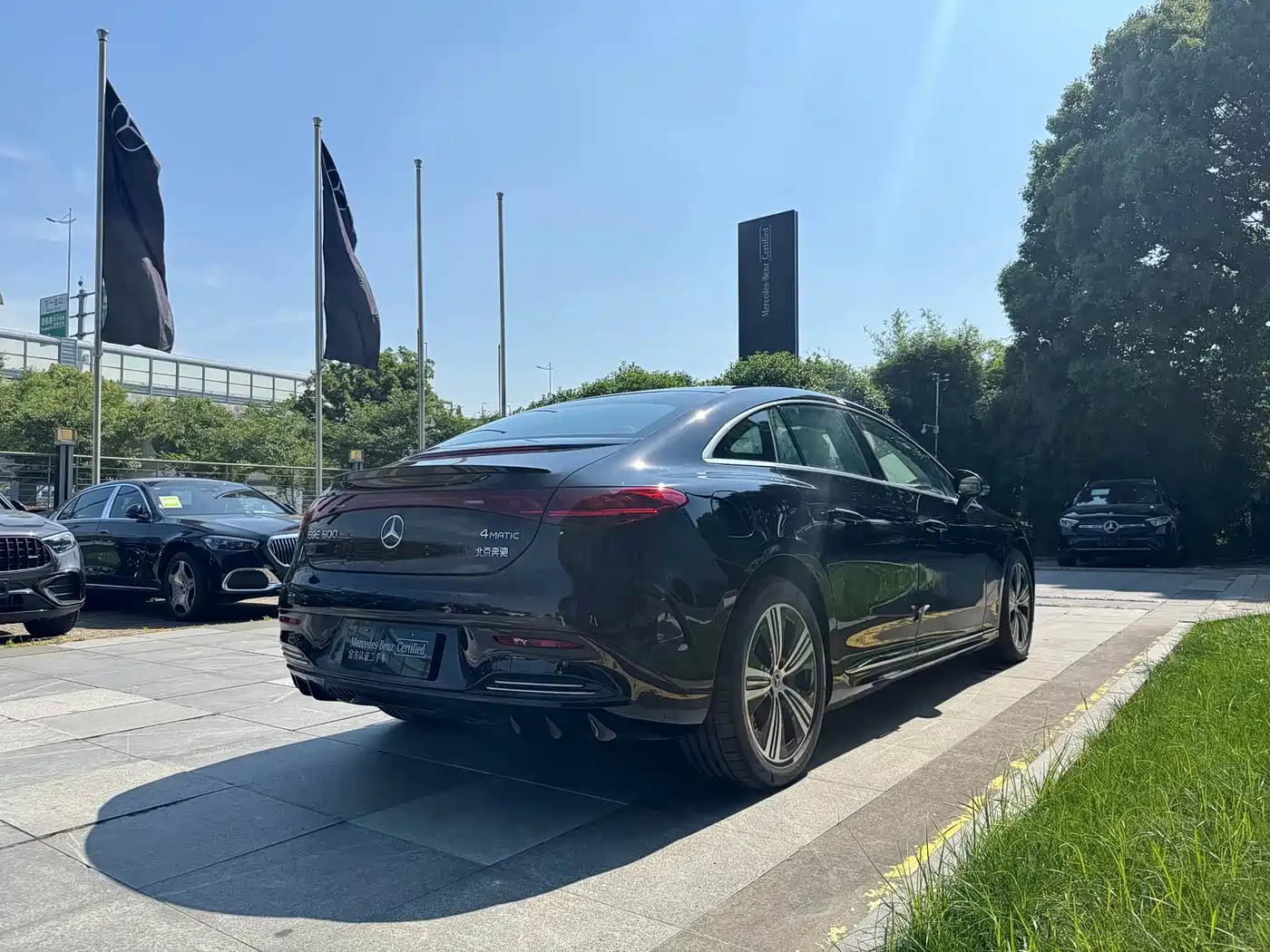Mercedes-Benz EQE 2025 2025 Model 500 4MATIC Luxury Edition