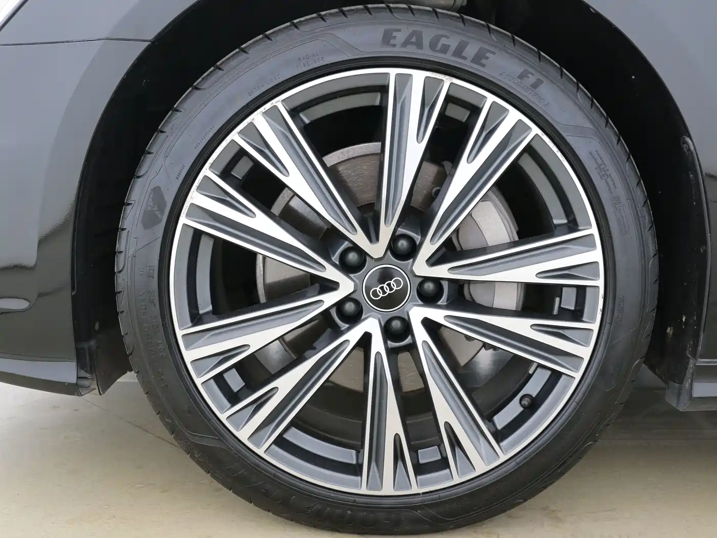 Audi A6L 2021 45 TFSI Exclusive Sport фото 11