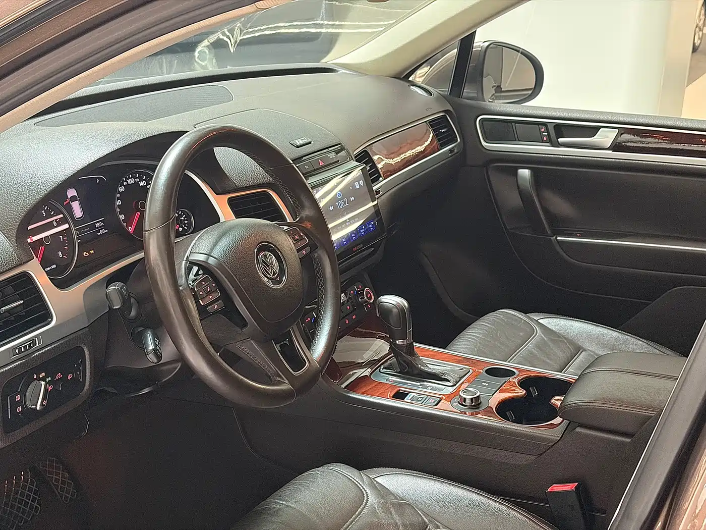 Volkswagen Touareg 2011 3.0TSI Standard фото 4