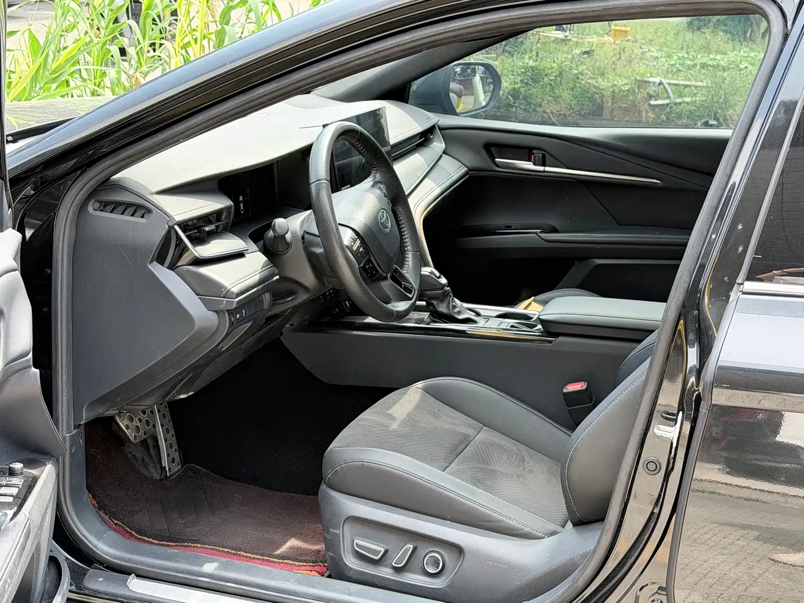 Фото 6 - Toyota Camry