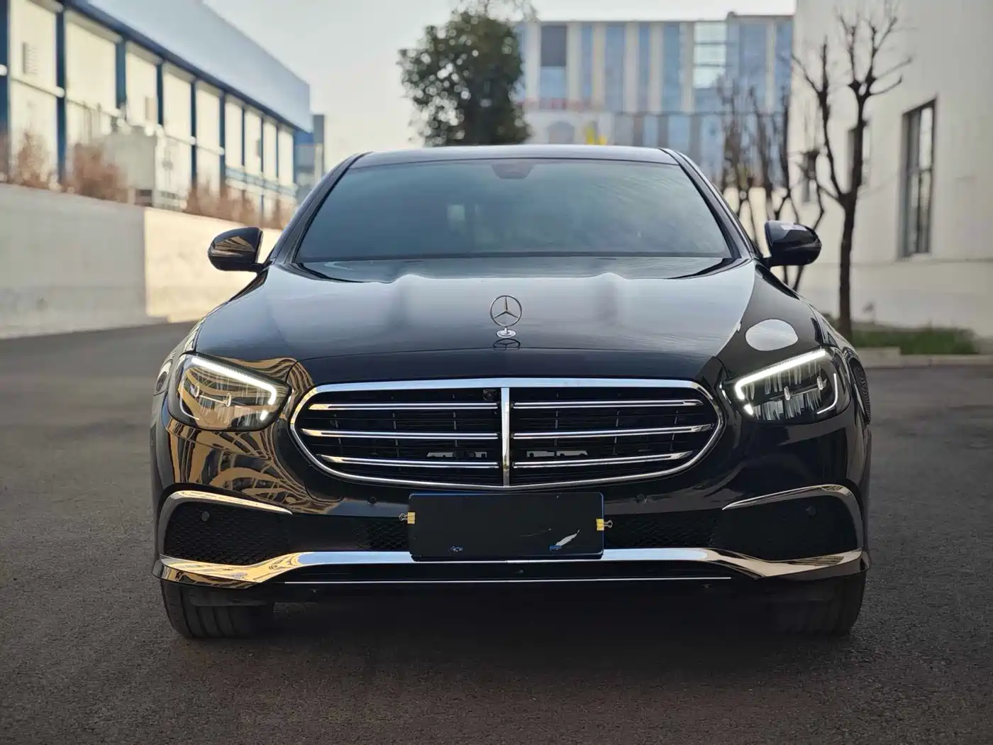 Mercedes-Benz E-Class 2023 E 300 L Sport Fashion фото 2