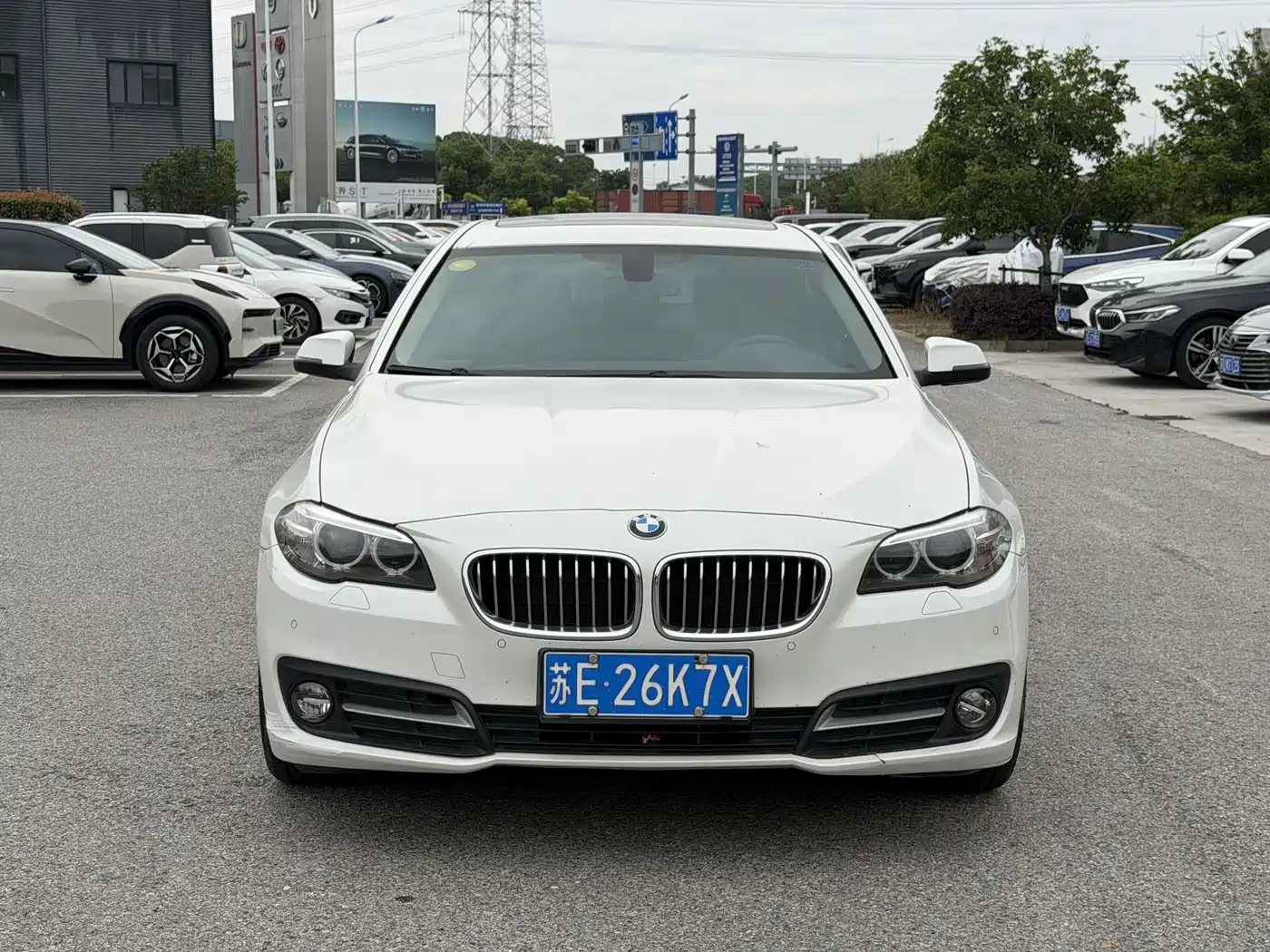 BMW 5 Series 2017 525Li Leading Edition фото 2