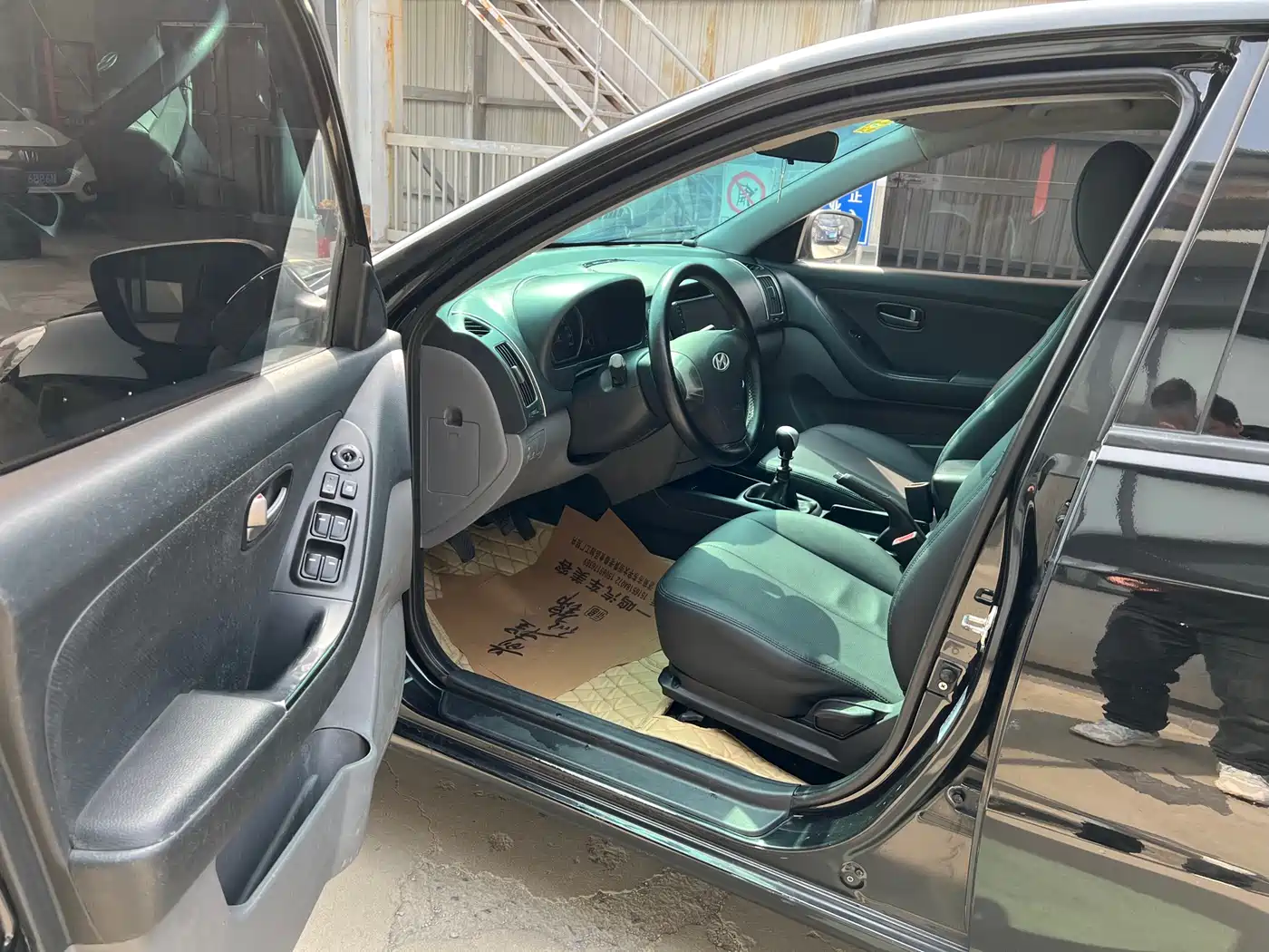 Hyundai Elantra 2011 1.6L Manual Comfort фото 7