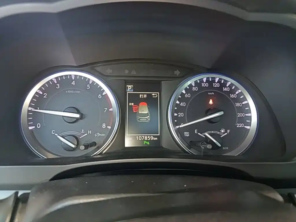 Photo 12 - Toyota Highlander