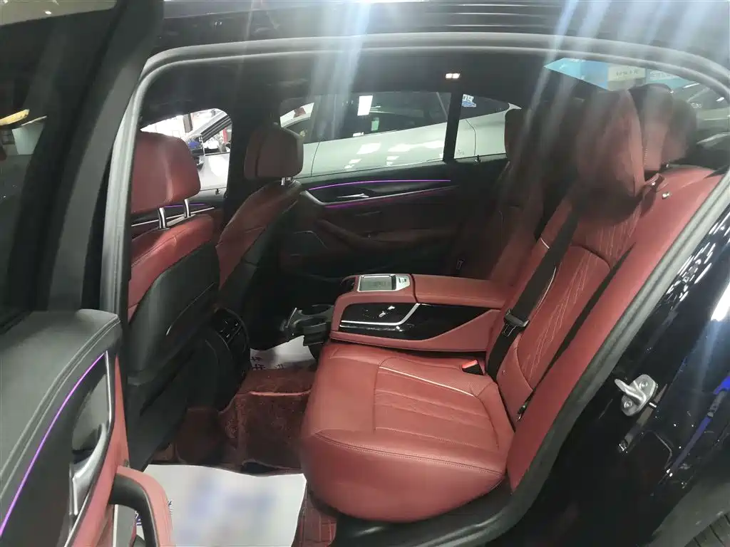 BMW 5 Series New Energy 2022 Facelift II 535Le Pioneer Edition M Sport Package фото 11