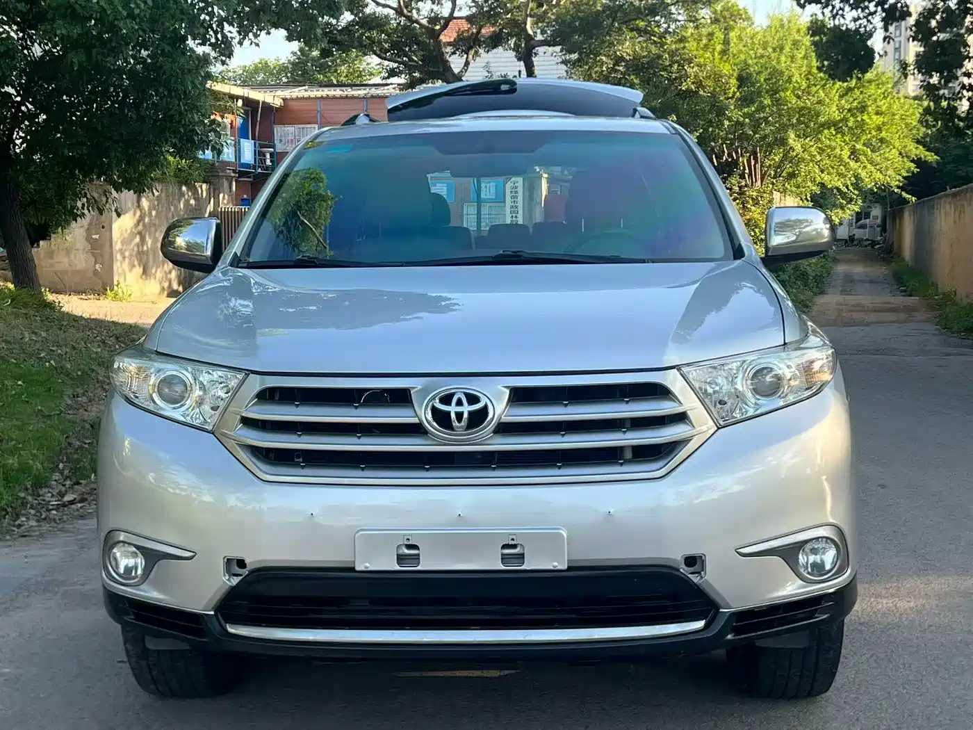 Toyota Highlander 2012 2.7L 2WD 7-Seater Luxury Edition фото 2