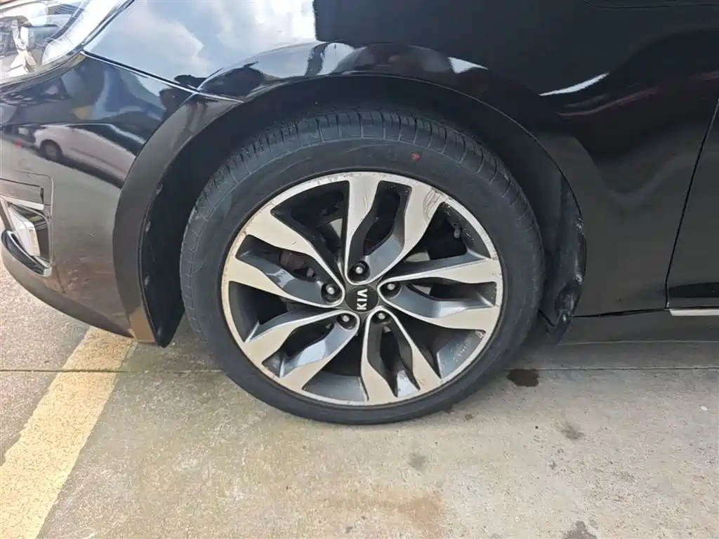 Kia K5 2014 2.0L Automatic LUXURY фото 23