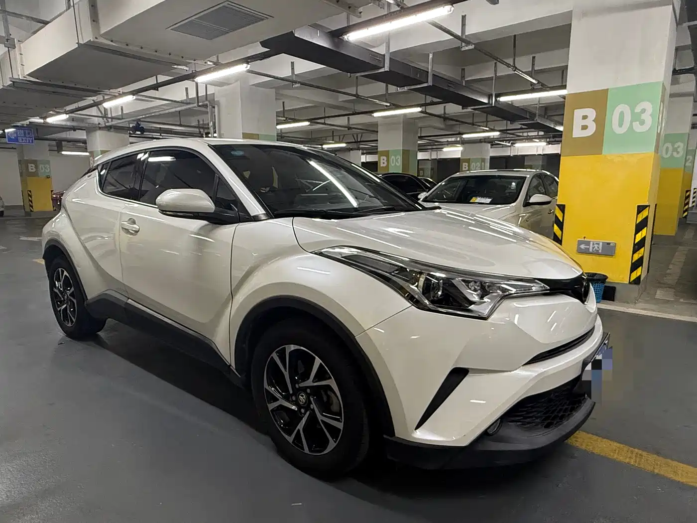 Toyota C-HR 2020 Model 2.0L Leading фото 5