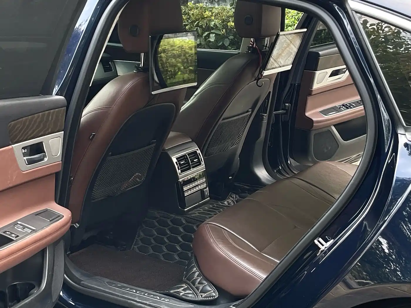 Jaguar XFL 2020 XFL 2.0T P250 4WD Premium Edition фото 9