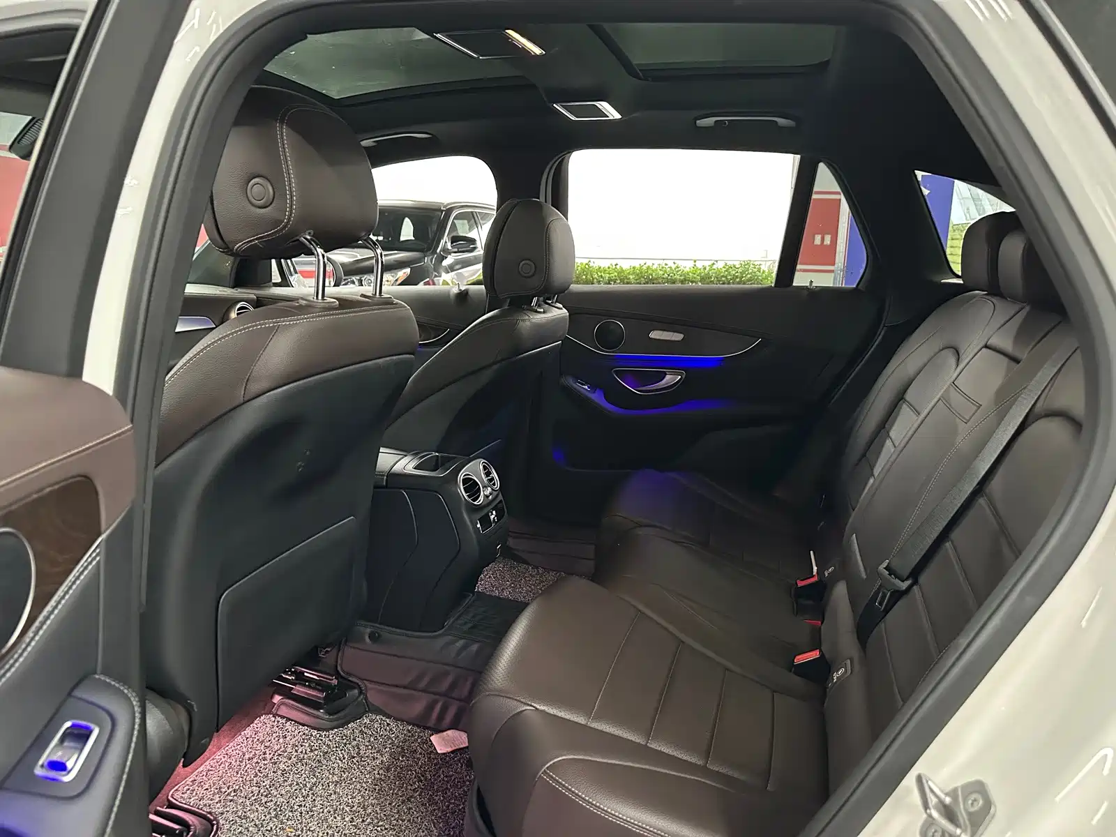 Фото 11 - Mercedes-Benz GLC