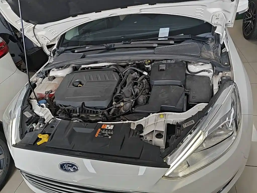 Ford Focus 2018 2018 Sedan Classic EcoBoost 180 Automatic Elite