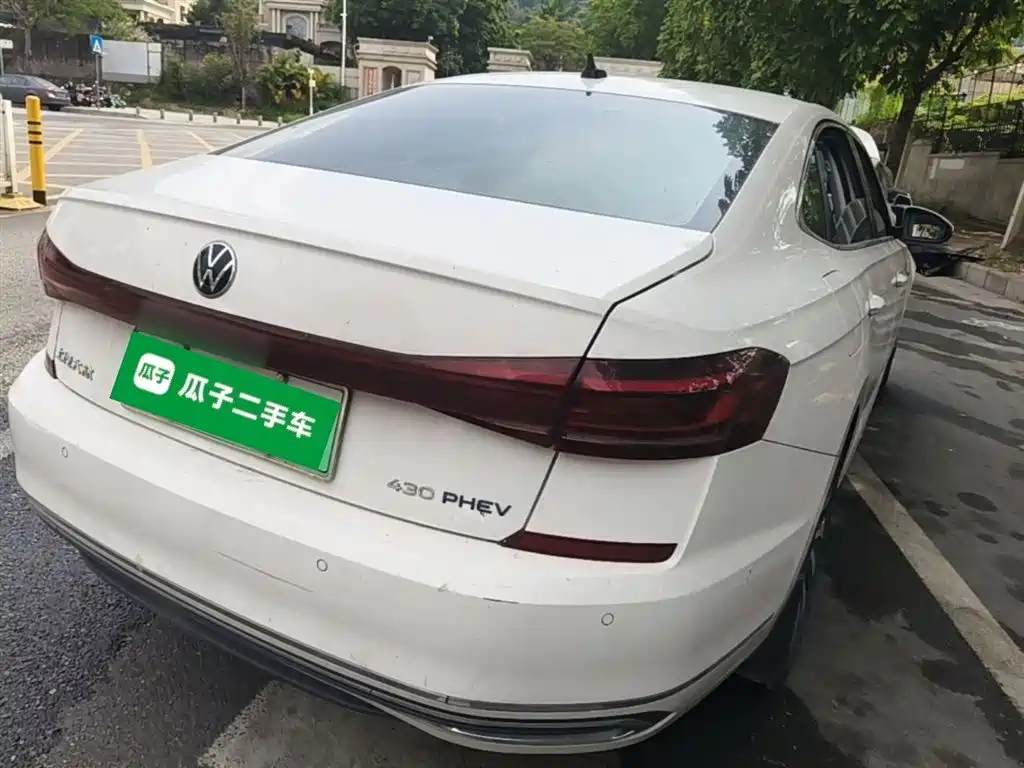 Volkswagen Passat New Energy 2022 430PHEV Hybrid Luxury Edition фото 7