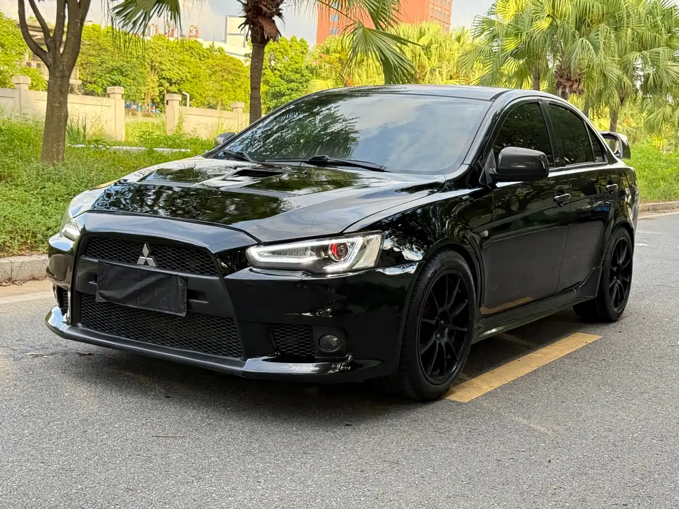 Mitsubishi Lancer EX 2014 Racing Edition 1.8L Manual Comfort
