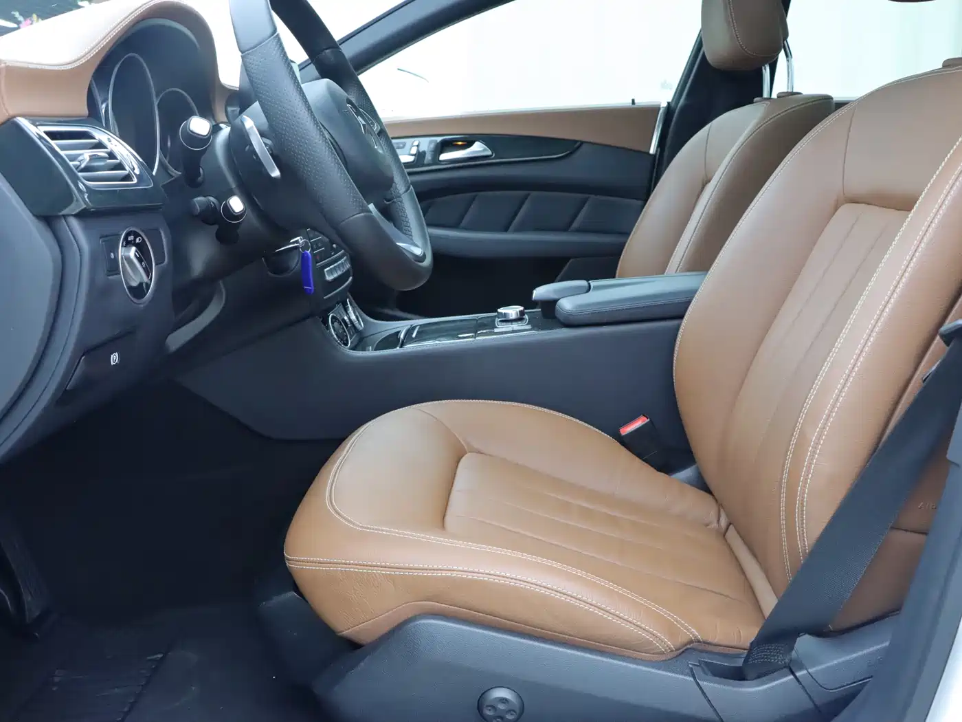 Mercedes-Benz CLS 2015 CLS 320 фото 5