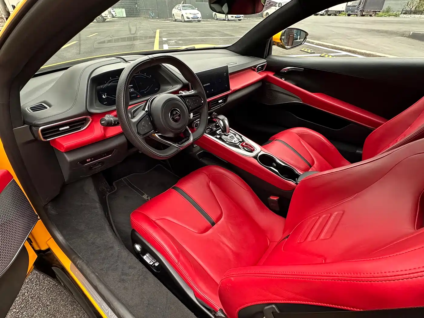 Lotus Cars EMIRA 2021 2.0T DCT First Edition фото 6