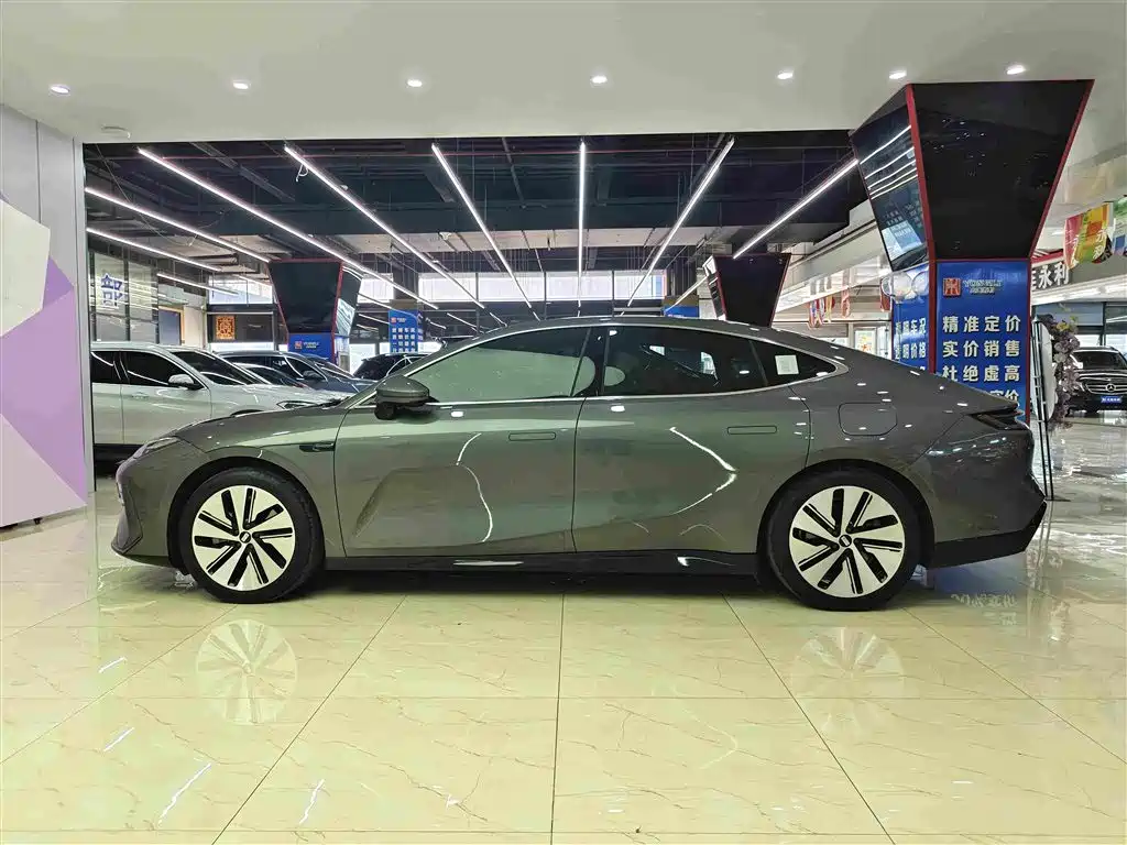 Geely Galaxy Galaxy E8 2024 2024 550km RWD MAX
