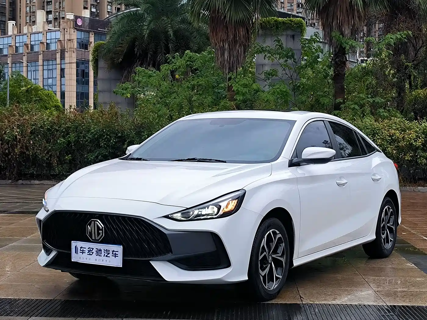 MG 5 2021 Model 180DVVT CVT Youth Luxury Edition