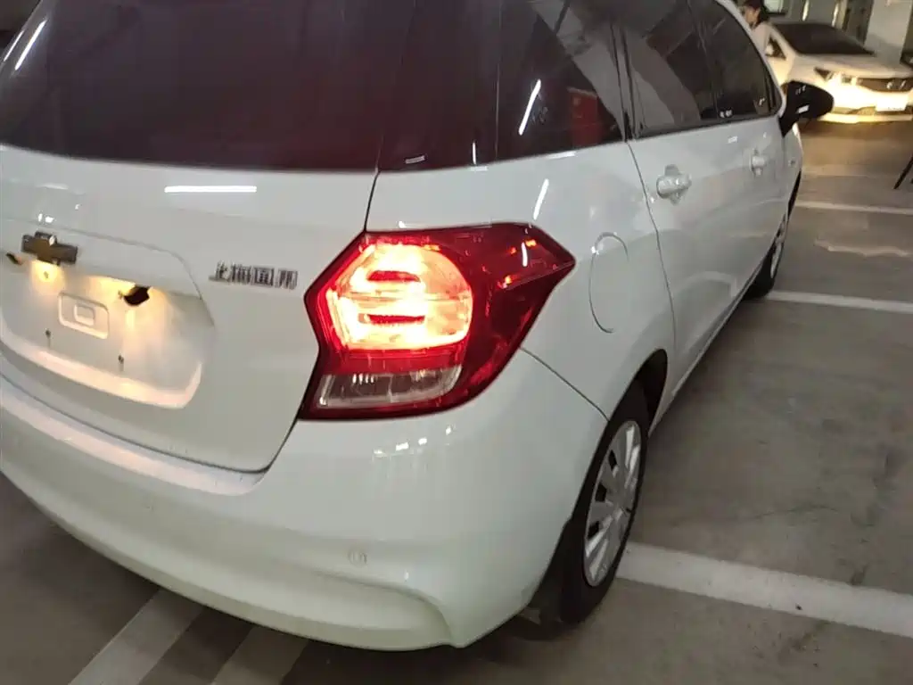 Chevrolet Lova RV 2016 1.5L Automatic Easy-Ride фото 8