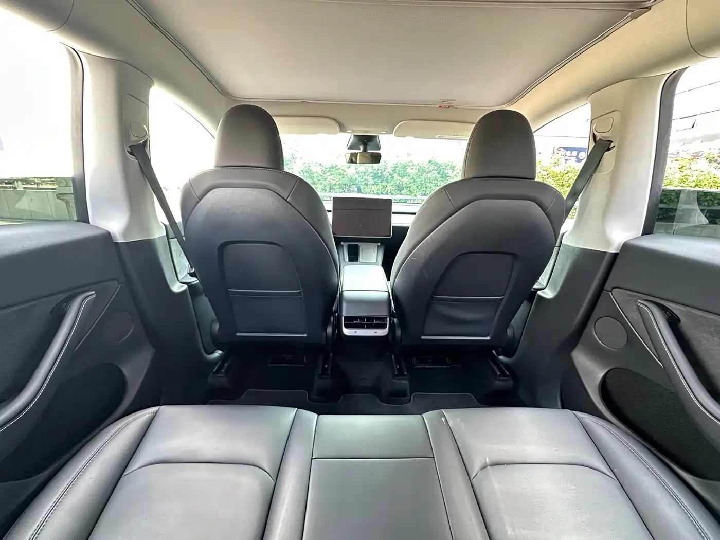 Фото 23 - Tesla Model Y