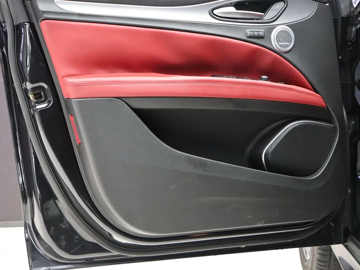 Alfa Romeo Stelvio 2020 2020 2.0T 280HP Luxury Edition