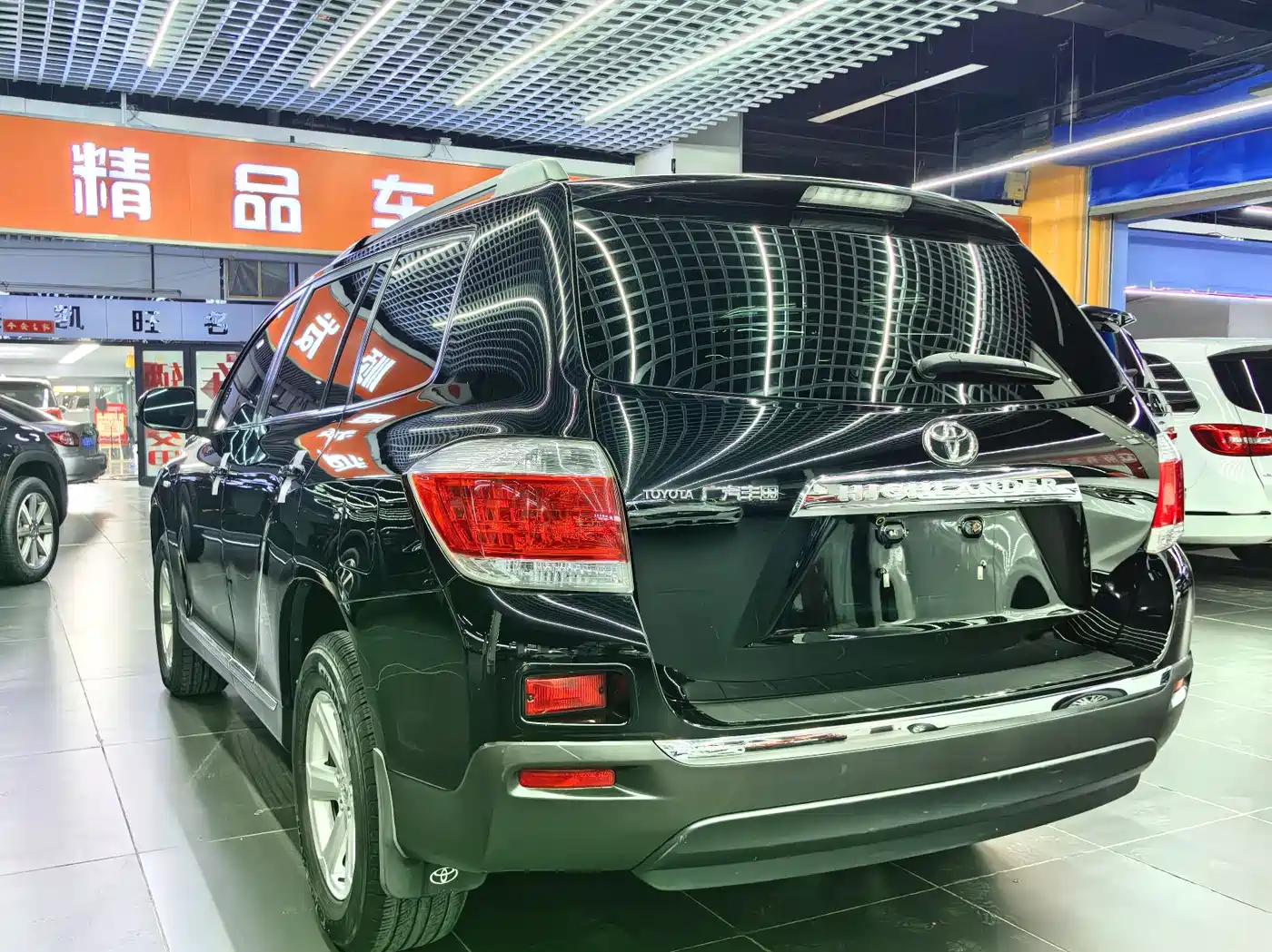 Toyota Highlander 2012 2.7L 2WD 5-seater Elite Edition фото 4