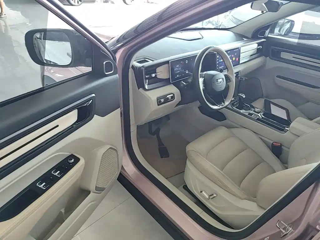 Geely ICON 2023 2023 Model 1.5TD Chocolate Deluxe Edition