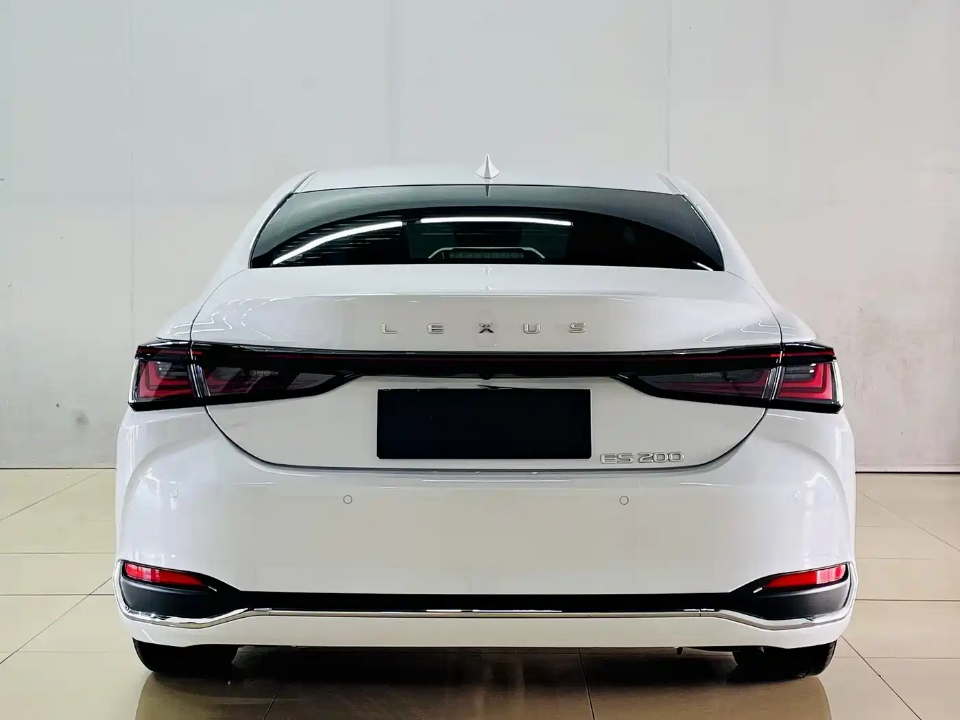 Lexus ES 2026 2025 200 Ultimate Edition