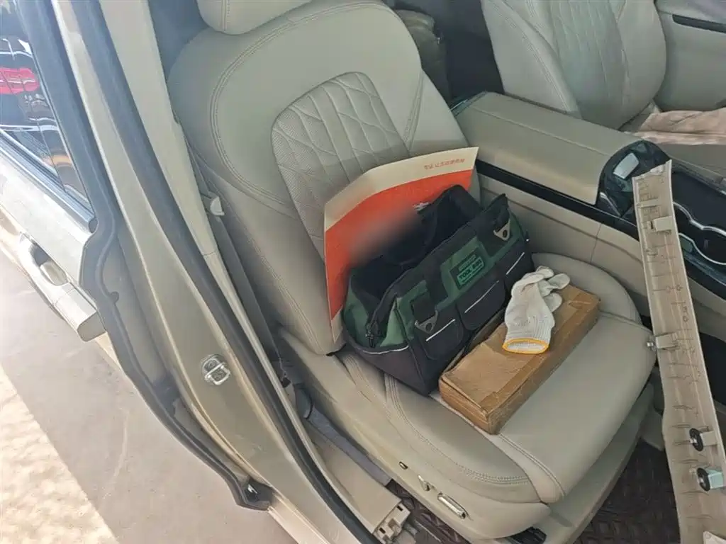 Buick GL8 2022 ES Landmark 653T Comfort фото 25