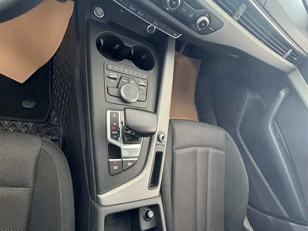 Audi A4L 2018 30th Anniversary 40 TFSI Progressive фото 20