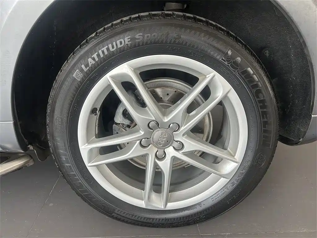 Photo 16 - Audi Q5