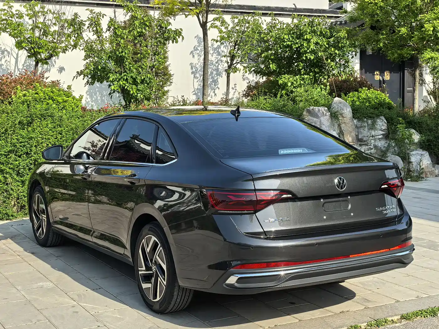 Volkswagen Sagitar 2024 300TSI DSG Flying Edition фото 4