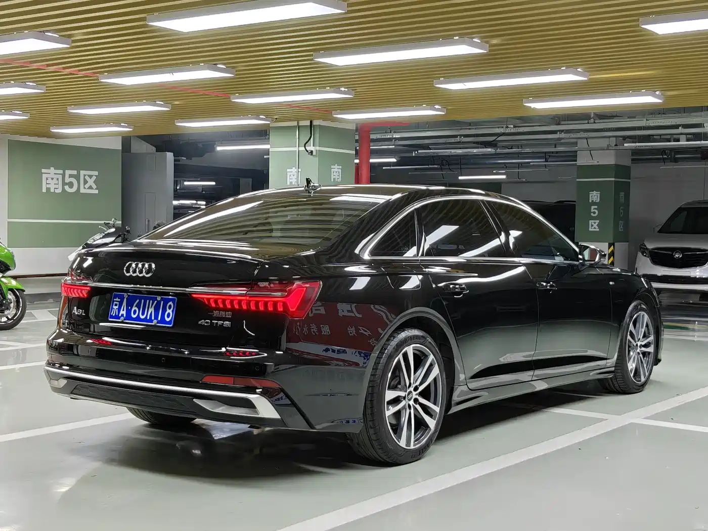 Audi A6L 2023 45 TFSI Premium Selection Elegance фото 6