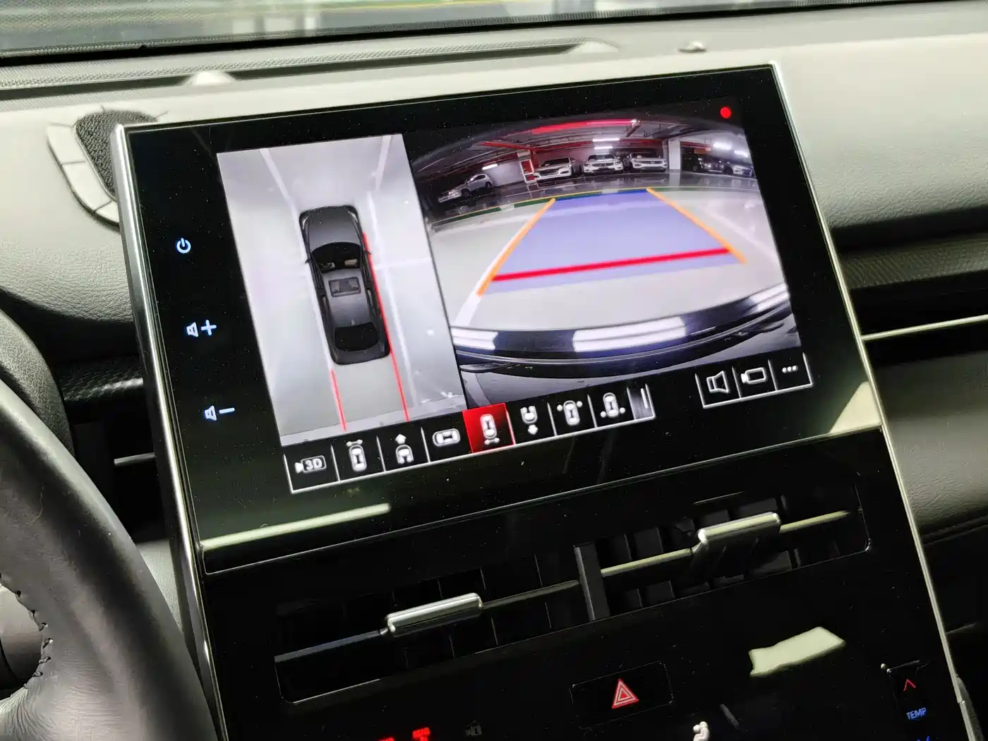 Toyota Avalon 2023 Hybrid 2.5L Luxury Edition фото 10