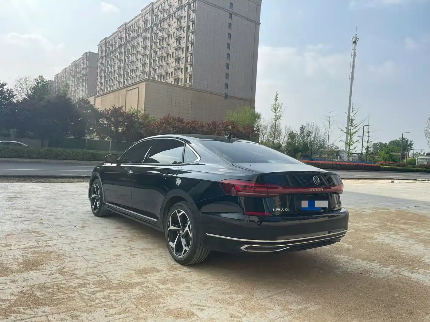 Volkswagen Passat 2025 Outstanding 380TSI Dragon Soaring Edition фото 7