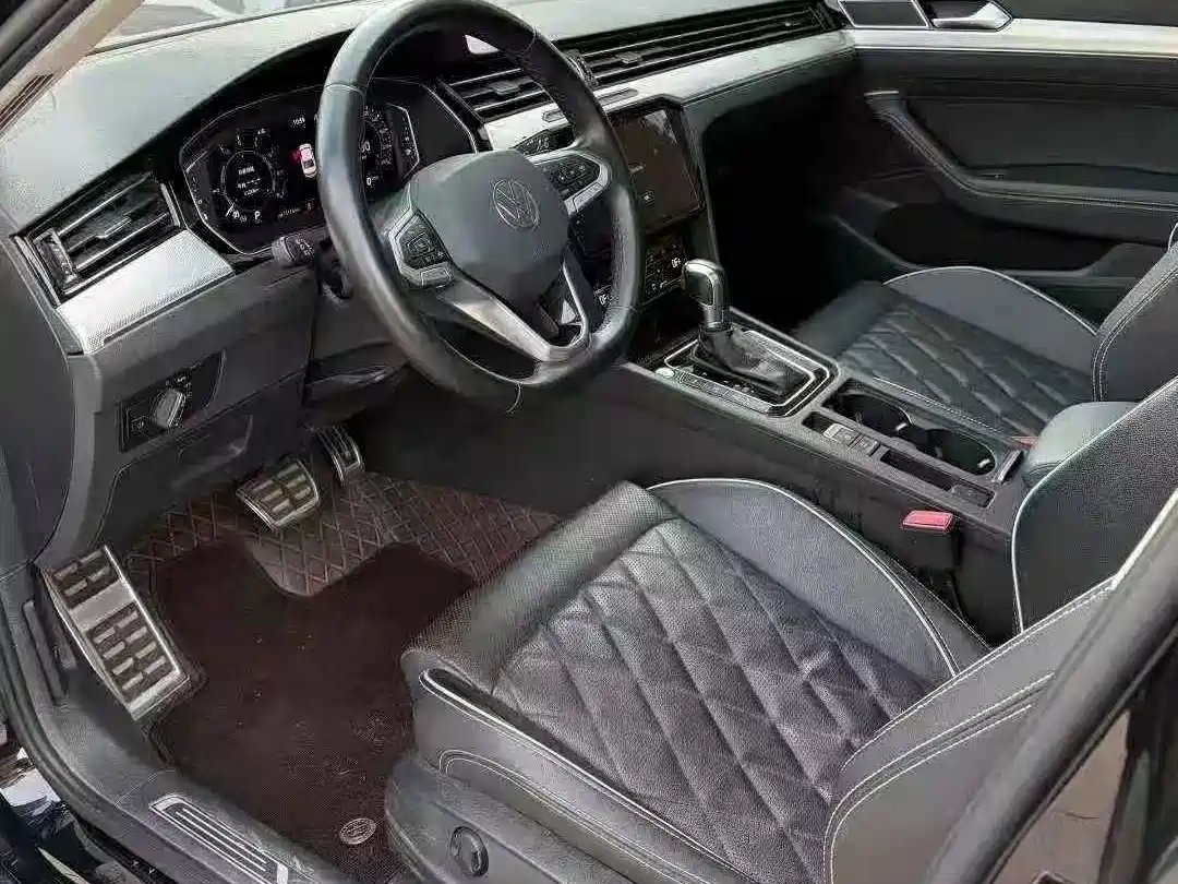 VOLKSWAGEN MAGOTAN GTE PLUG IN HYBRID