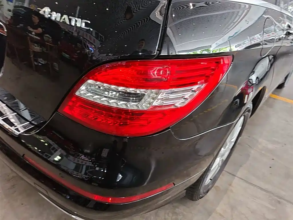 Mercedes-Benz R-Class 2017 R 320 4MATIC Business Collector's Edition фото 8