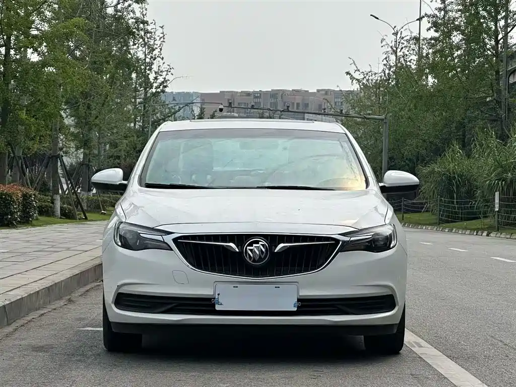Buick Excelle 2021 Exemplar 1.5L Auto Elite фото 2