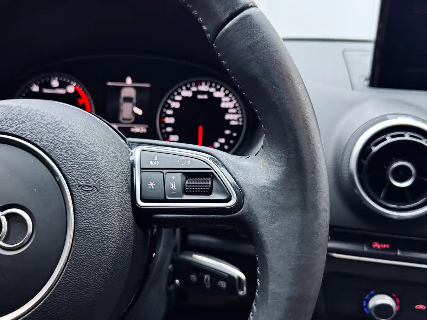 Audi A3 2014 Sportback 35 TFSI Automatic Fashion фото 19