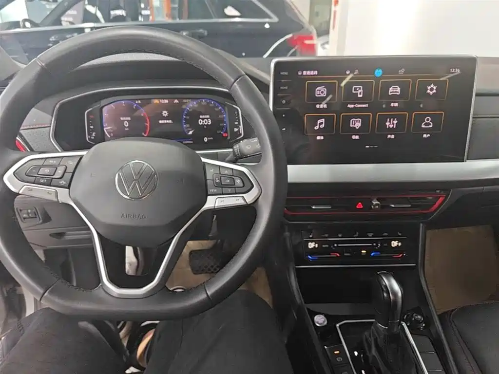 Volkswagen Lavida 2023 300TSI DSG Starlight Eternal Comfort Edition фото 10
